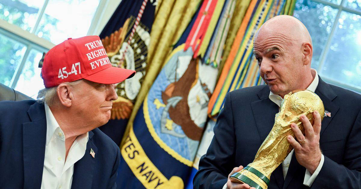 芝加哥, 左翼疯子掌, 之前被认定 芝加哥, 左翼疯子掌, 之前被认定