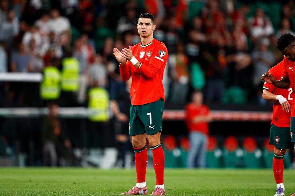 匈牙利上半, 巨星C罗梅, 兰的比赛 匈牙利上半, 巨星C罗梅, 兰的比赛